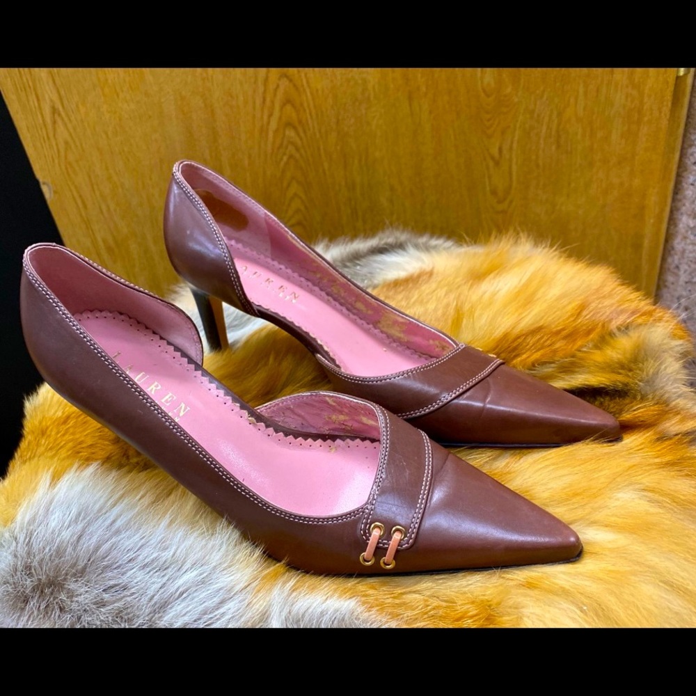 Gorgeous & classy Ralph Lauren shoes size 6.5
